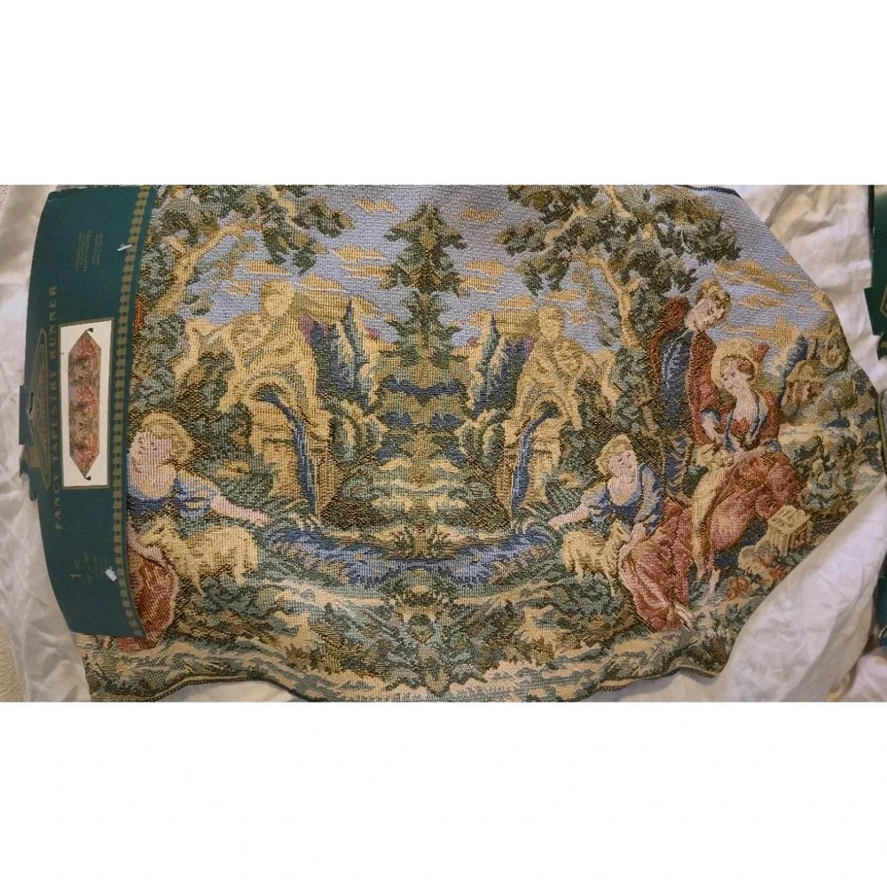 Charming Home Tapestry Set 2 Runners 4 Cushion Covers Countryside Scene NWT